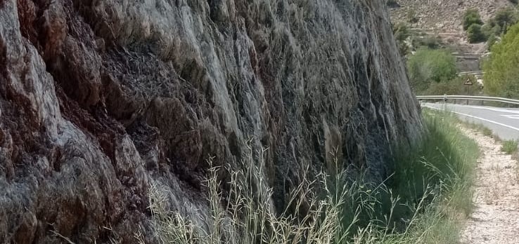 Calcita en el deposito de Keuper, Carretera Orxeta-Finestrat